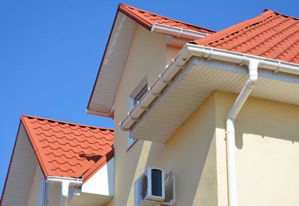 Cost of Fascia Cleaning in Reston