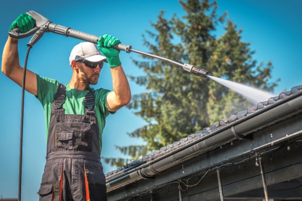 Cost of Gutter Washing in Reston
