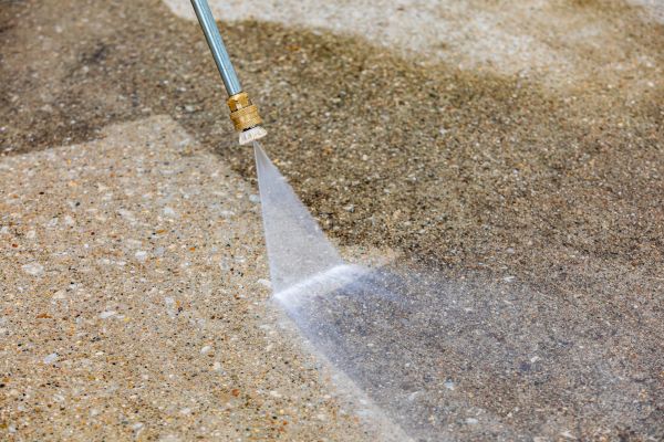 Cost of Driveway Pressure Cleaning in Reston