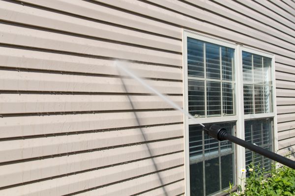 Cost of House Pressure Washing in Reston