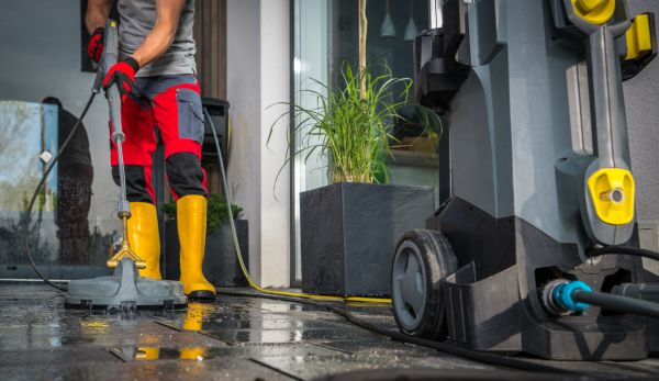 Cost of Commercial Pressure Cleaning in Reston