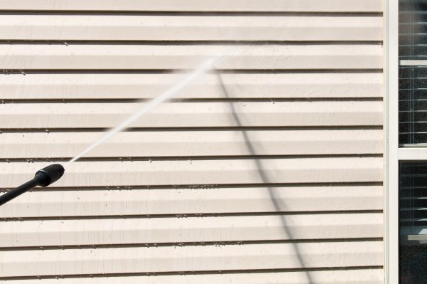 Cost of Apartment Power Washing in Reston